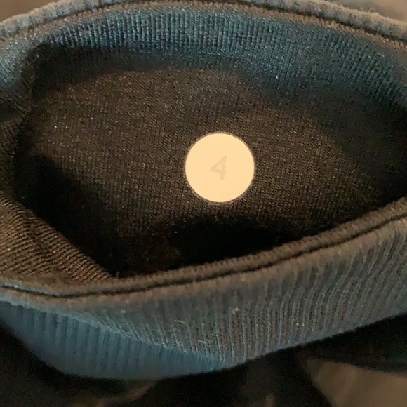 Lululemon Crop - Picture 4 of 5